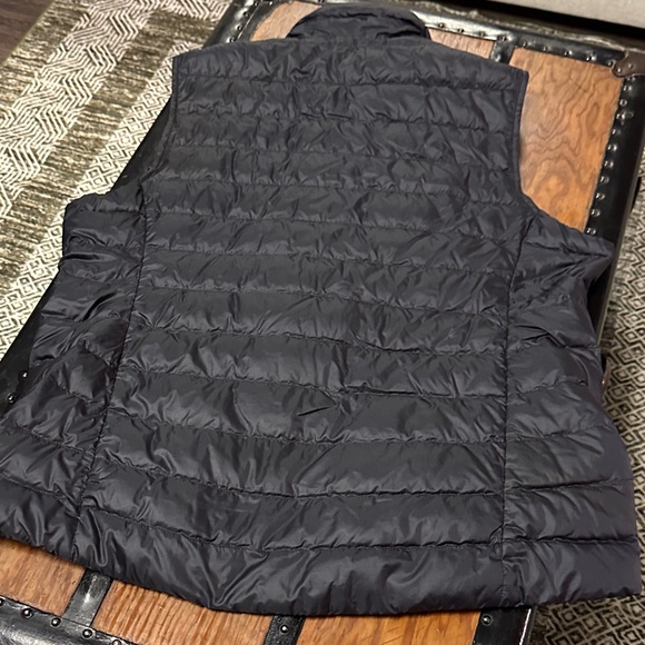 REI Women’s Black Down Puffer Vest - Picture 5 of 6
